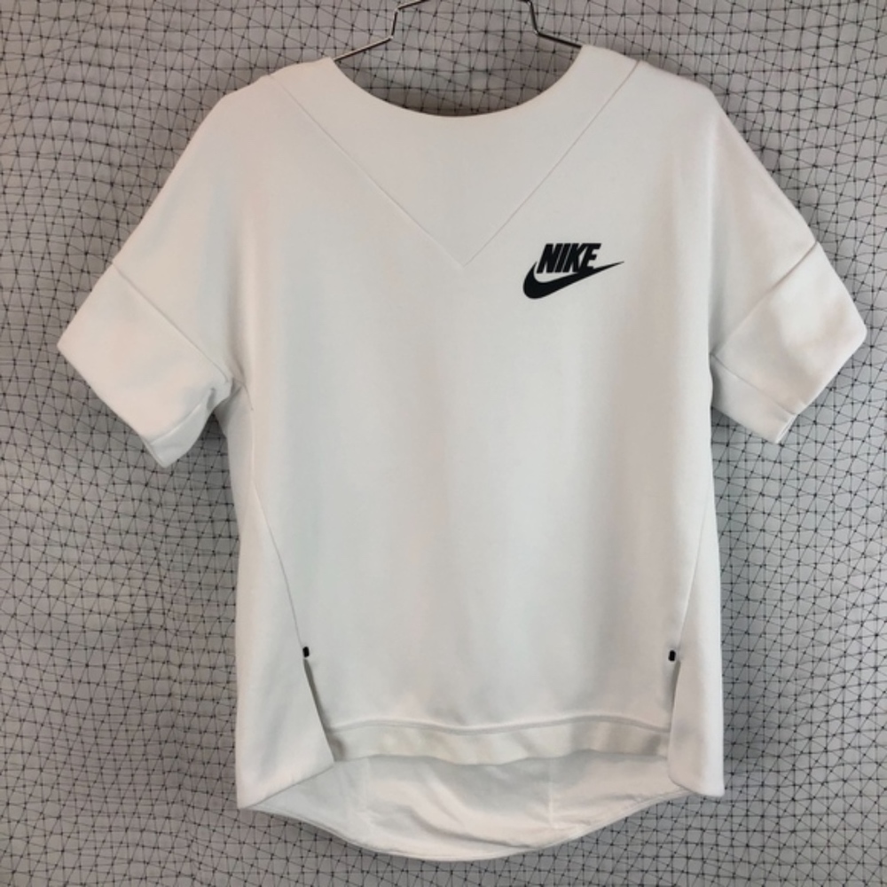 NIKE- Tech Fleece Crew Lab Athleisure Sweatshirt